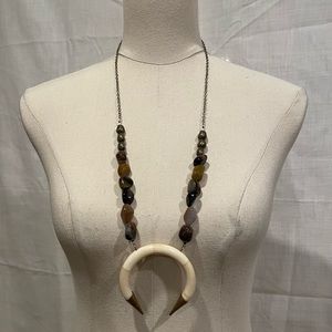 Statement necklace‎
